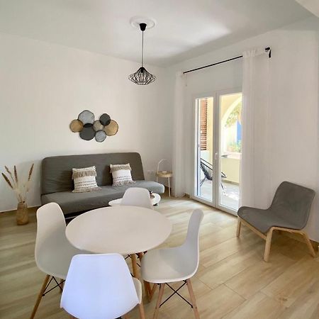 Batsi Seaside Apartment Экстерьер фото