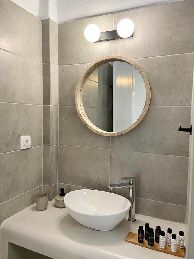 Batsi Seaside Apartment Экстерьер фото